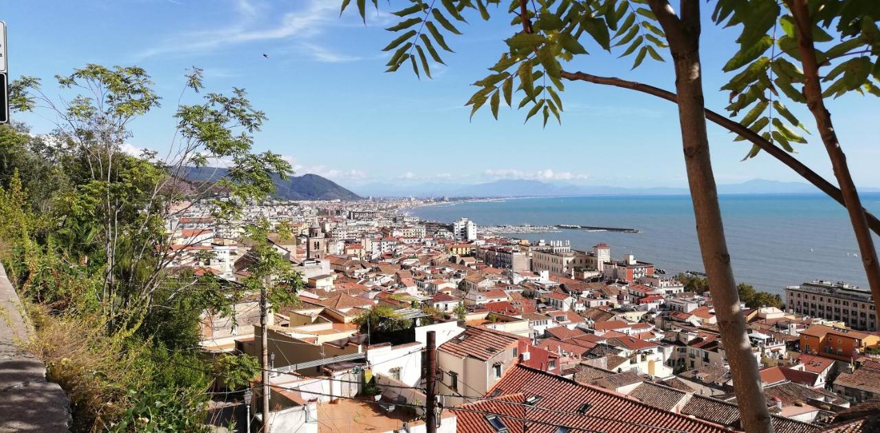 Bed and Breakfast Viatorretta4 Salerno Exterior foto
